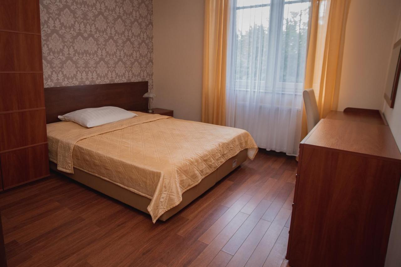 Dworek Debina - Idealny Dla Rodzin I Przyjaciol - Wspolna Sala Do Biesiadowania , Plaza Przyjazna Psom Exteriör bild