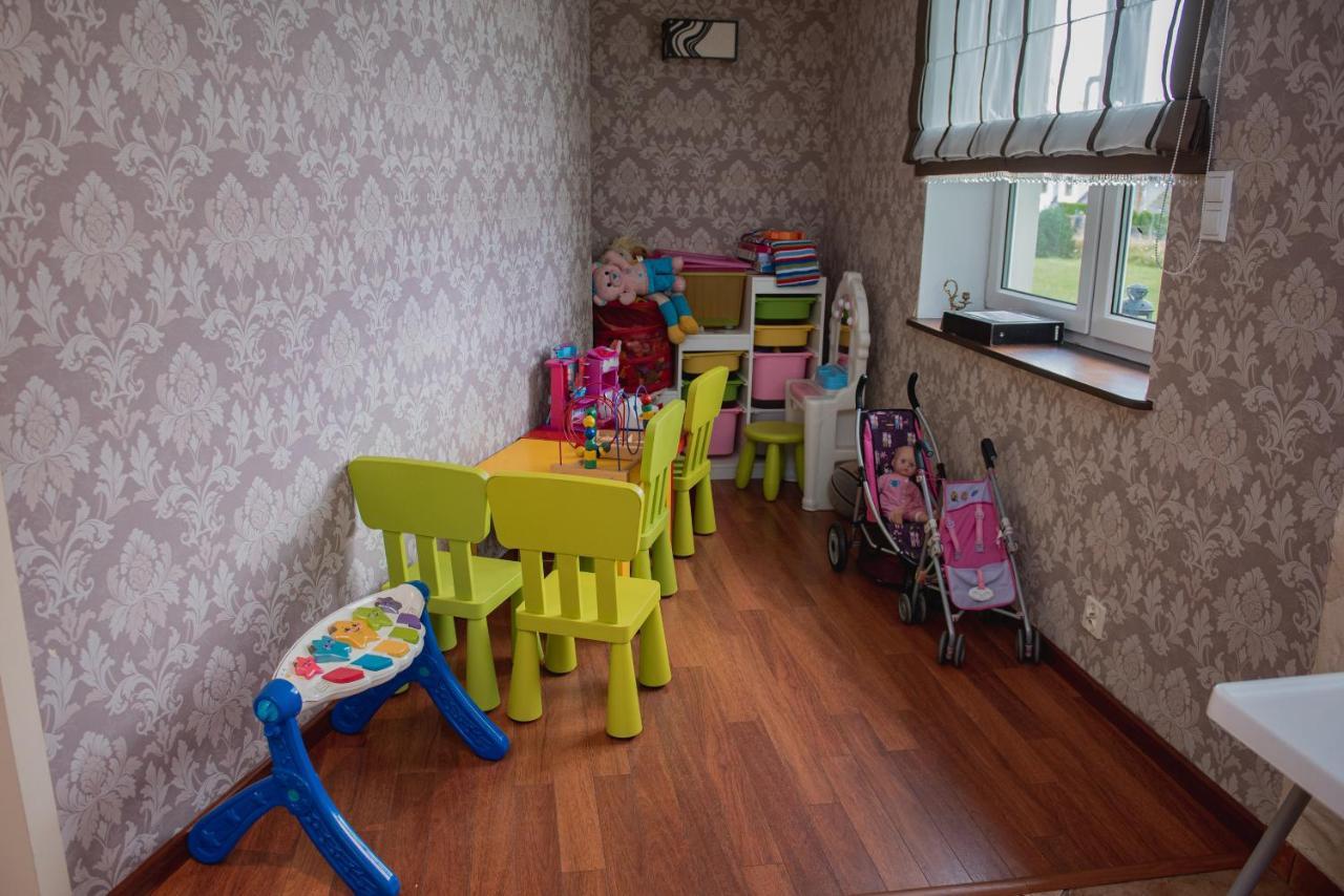 Dworek Debina - Idealny Dla Rodzin I Przyjaciol - Wspolna Sala Do Biesiadowania , Plaza Przyjazna Psom Exteriör bild