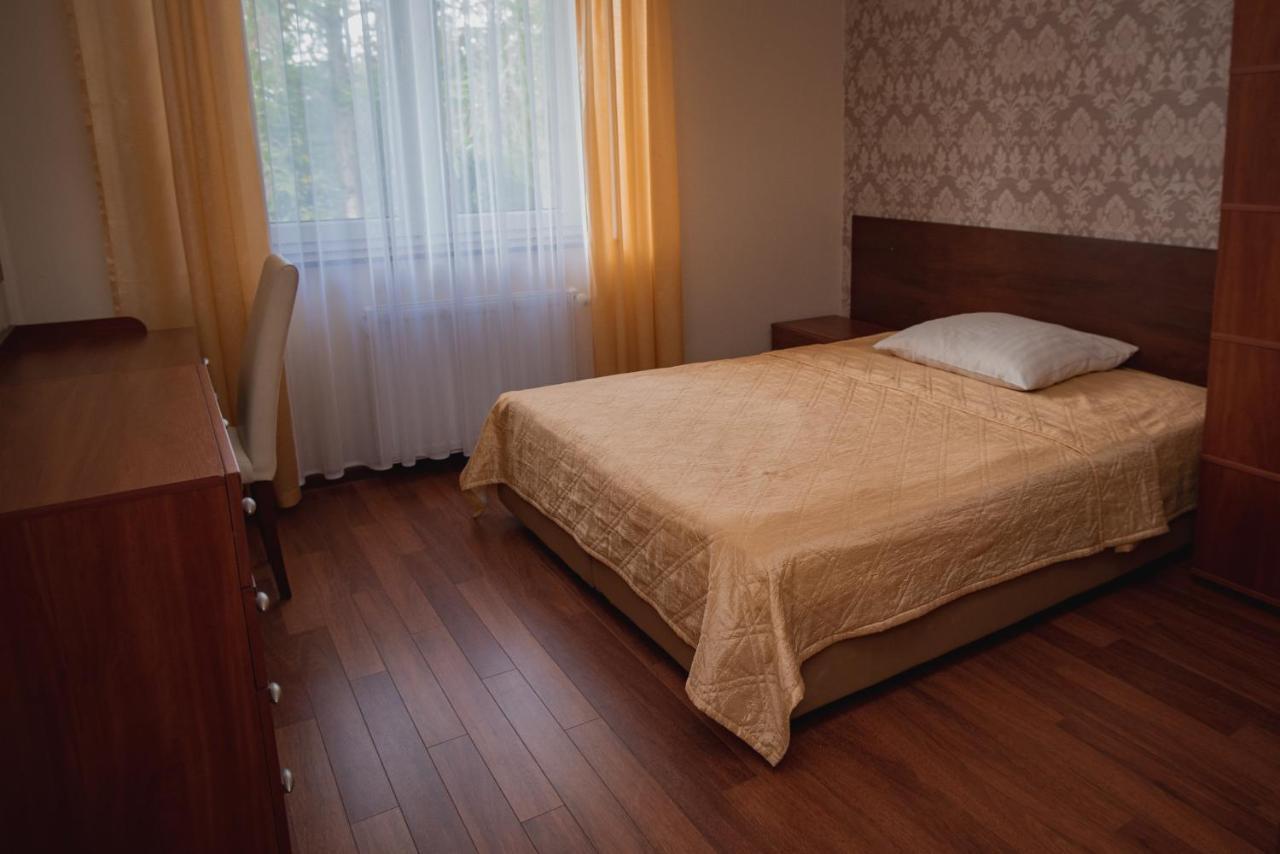 Dworek Debina - Idealny Dla Rodzin I Przyjaciol - Wspolna Sala Do Biesiadowania , Plaza Przyjazna Psom Exteriör bild